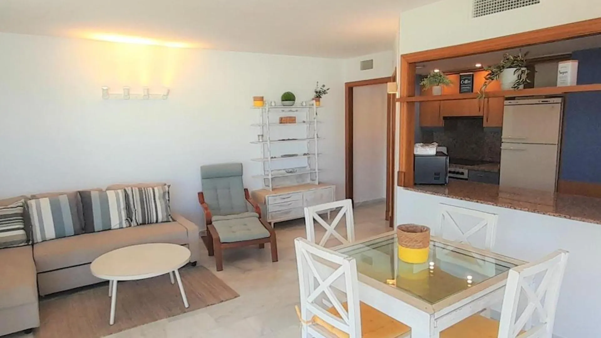 Moderno Apartamento En Tonyines, 2 Habitaciones, Parking, Cerca De La Playa - Es-170-48 Llança